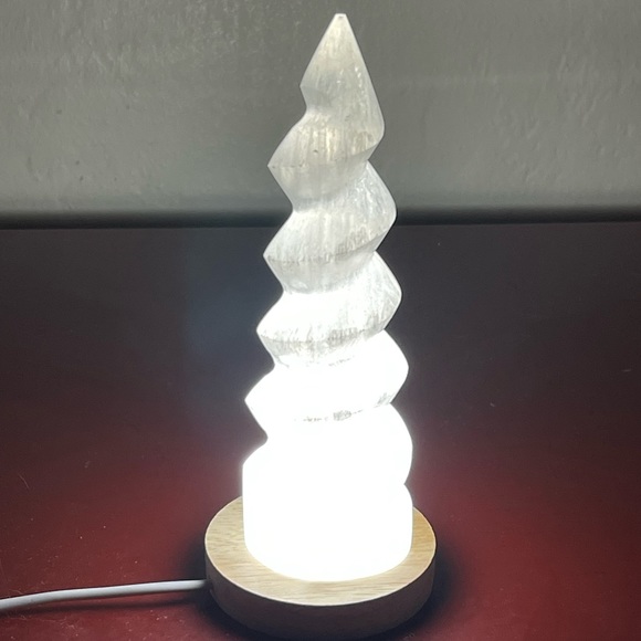 Genuine Selenite tower light - Picture 6 of 15